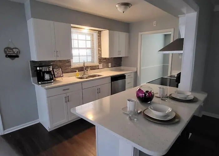 Nice Bartlett Area 4 Bedroom House